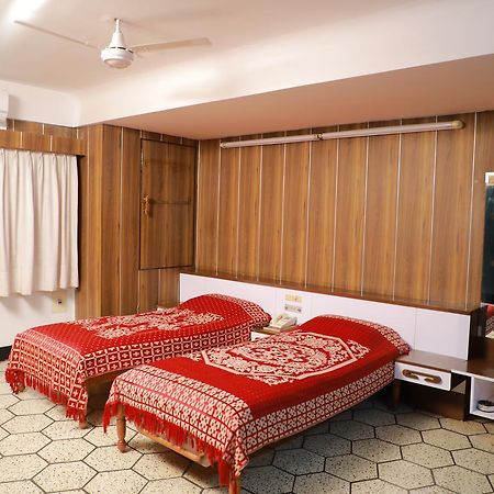 Hotel Srilakshmi 코임바토르 외부 사진