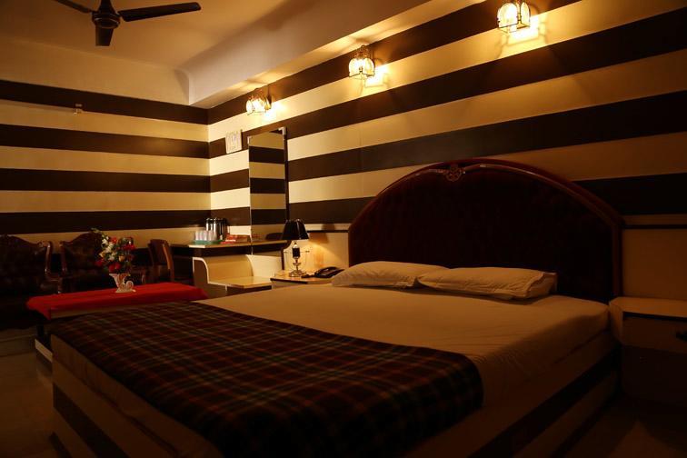 Hotel Srilakshmi 코임바토르 외부 사진