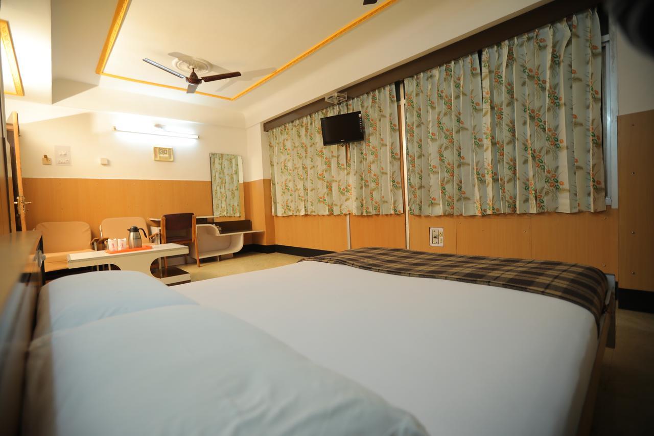 Hotel Srilakshmi 코임바토르 외부 사진
